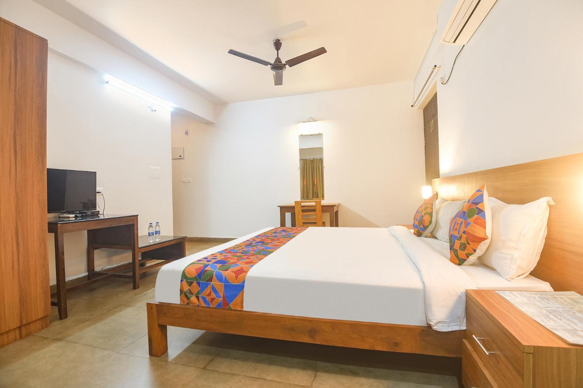 Fabexpress Holiday Suites - Nr Benaulim Beach Экстерьер фото